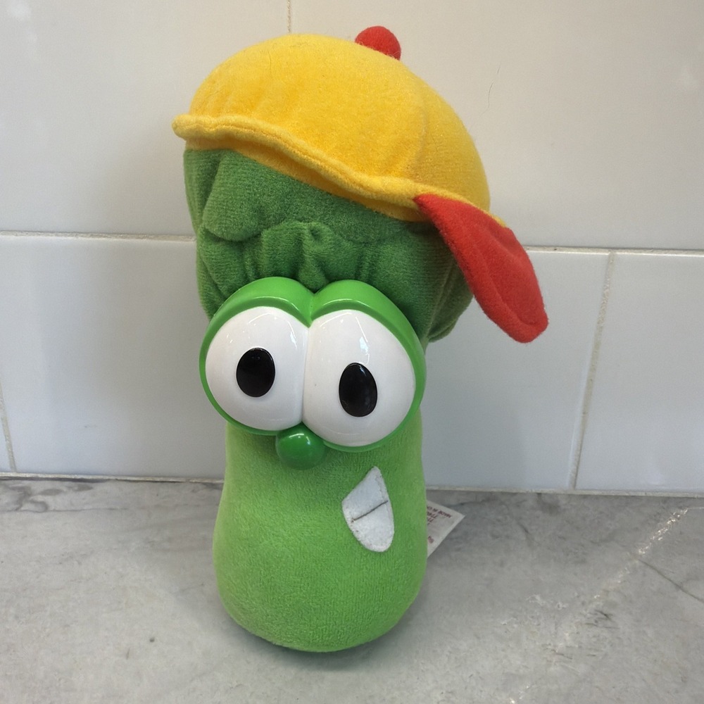 Vtg 1999 Fisher Price VeggieTales Junior Asparagus Yellow Cap Plush Stuffed Toy